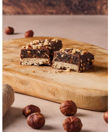 Naturally Pam Cake Bar - Bio & Vegan Gluten-Free Oat Bar Soft Hazelnut 12x44g | Delicious Cereal Snack from Pamela Reif - Buy Online on GoSupps.com