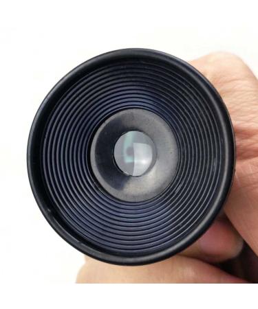 Professional Salinity Refractometer for Marine Monitoring in Aquariums - Dual Scale 0-100ppt & 1.000-1.070 Specific Gravity - Buy Online on GoSupps.com
