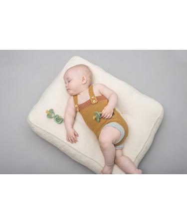 HEVEA Pacifier Shiitake Grey - Natural Rubber Star & Moon Design for 3+ Months - International Shipping Available - Buy Online on GoSupps.com