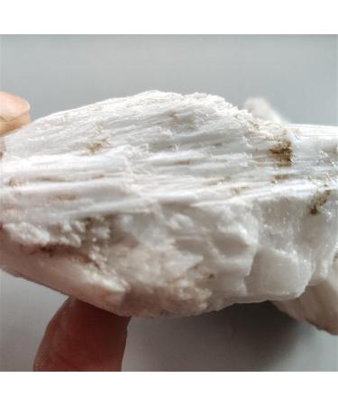 Natural Crystal Rough 500g Natural Raw Threadiness Wollastonite Stone Teaching Specimen Industrial Raw Materials Collection Home Decoration Crystal Random size 500g - Buy Online on GoSupps.com