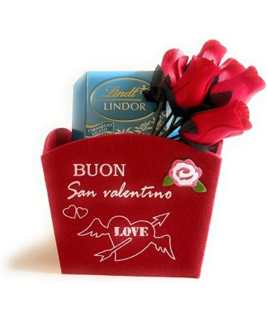 Lindt Lindor Valentine's Day Gift 2023 - Gift Box + 200g Lindor Milk + Wooden Roses + Glass Souvenir with 3D Engraving Rome (Lindor Milk) - Buy Online on GoSupps.com