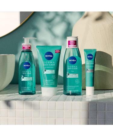 NIVEA Derma Skin Clear Chemical Exfoliator (40ml) Liquid Exfoliator Made with Salicylic Acid Glycolic Acid and Niacinamide to Visibly Reduce and Prevent Blemishes For Blemish-Prone Skin - Buy Online on GoSupps.com