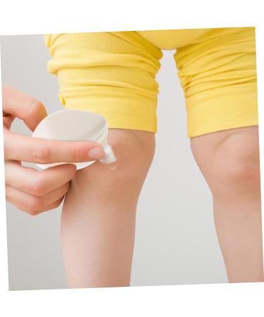 Portable Sunscreen Applicator & Makeup Brush - Travel-Friendly Foundation & Cream Brush for Women - Buy Online on GoSupps.com