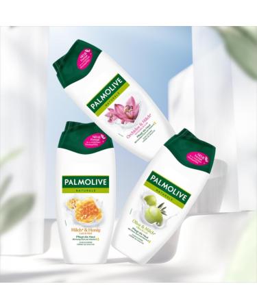 Colgate Palmolive Co Palmolive Naturals Shower gel with almond and milk 6 x 250 ml cream shower with moisture milk and almond scent - Buy Online on GoSupps.com