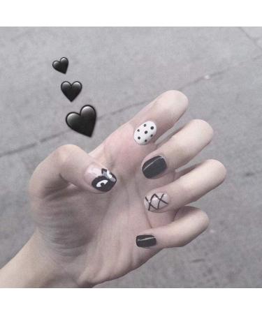 HUIL Artificial Nails False nails Black bride wearing a fake manicure patch