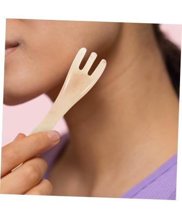 Plafope Scratching Kamm Head Massager for Women - Scalp Massage Comb for Stress Relief and Relaxation - 14.5x3cm - Buy Online on GoSupps.com