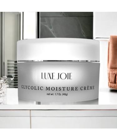 Glycolic Moisture Cr me - Anti-Aging Skin Care Treatment for Fine Lines Acne Control & Pore Minimization | Shop Internationally - Buy Online on GoSupps.com