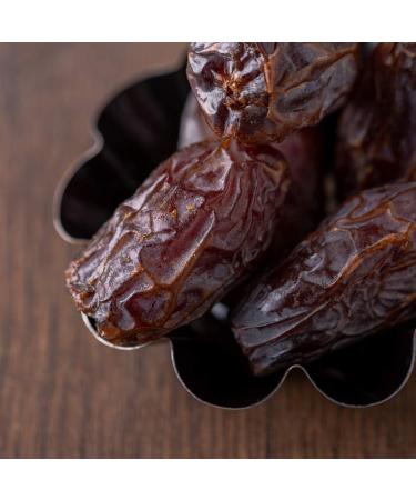 Bio Medjool Datteln aus Pal stina - Jumbo 1 kg | S ssundClever | Kompostierbare Verpackung - Besonders Saftig & Groß - Buy Online on GoSupps.com