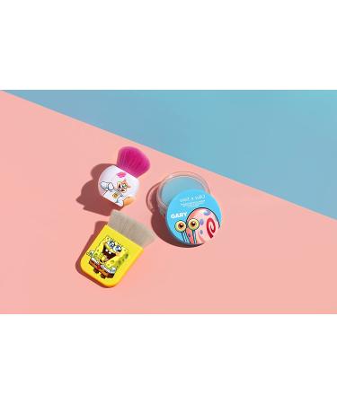 Wet n Wild Squarepants Flat Kabuki Brush - Foundation & Highlighter Makeup Tool - Buy Online on GoSupps.com