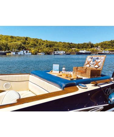 Smartbox - Gift Box - Gourmet cruise on the Seine with Champagne and snack for 4 - Original Gift Idea - Buy Online on GoSupps.com