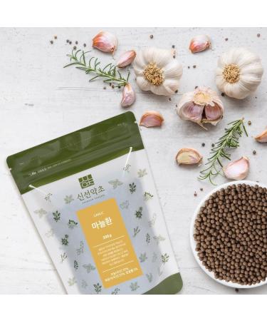 SHINSUN YAKCHO Korean Sticky Rice Ball Snack Garlic & Raspberry Flavor Traditional Korean Rice Cake Resealable Pouch 300g (10.58 oz) - Buy Online on GoSupps.com