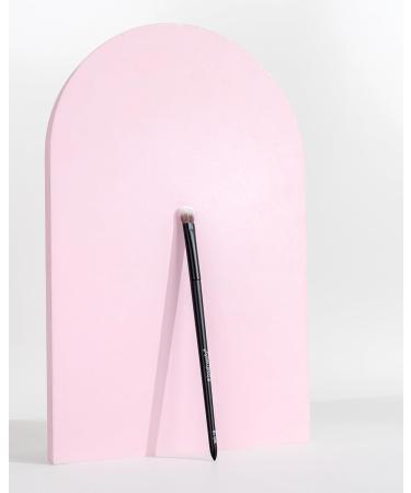 Brushworks No. 19 Crease Blending Eye Brush - Buy Online on GoSupps.com