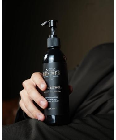 Unik Men Conditionneur pour Barbe avec Huile de Jojoba Aloe Vera et Vitamine E Soin Revitalisant 250ml - Buy Online on GoSupps.com