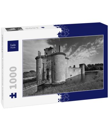 Lais Puzzle Caerlaverock Castle Dumfries and Galloway Scotland in black and white 1000 pieces