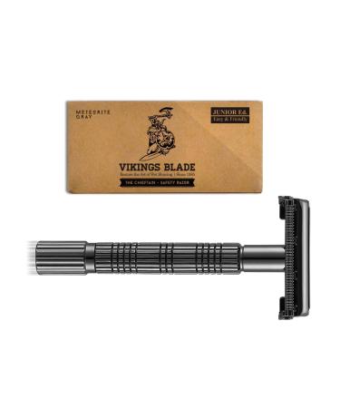 Double Edge Safety Razor for Beginners, The Chieftain JR by VIKINGS BLADE, Butterfly Twist-To-Open Head, Eco Friendly, Smooth, Close, Clean Shaving Razor, Suitable for All Genders (Meteorite Gray)