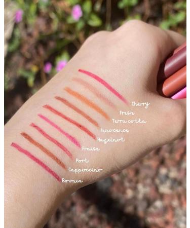 Zuzu Luxe Lip Pencil in Fraise - Fuchsia/Cool | Infused with Jojoba Seed Oil and Aloe | Natural, Paraben-free, Vegan Lip Liner | 0.04 oz - Buy Online on GoSupps.com