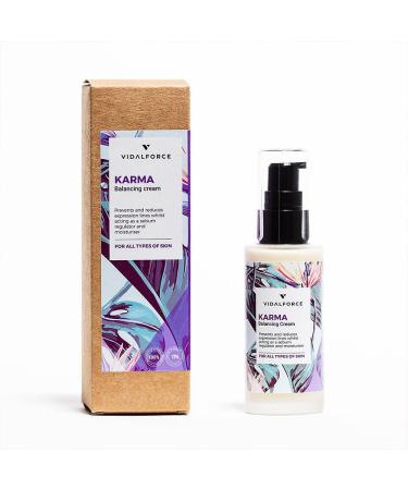 KARMA. Cr me hydratante visage des femmes I Peau Mixte ou Grasse I avec 18 ingr dients actifs Naturels. Vitamine C Pure Acide Hyaluronique V g tal ou Arbre Th . Texture super l g re