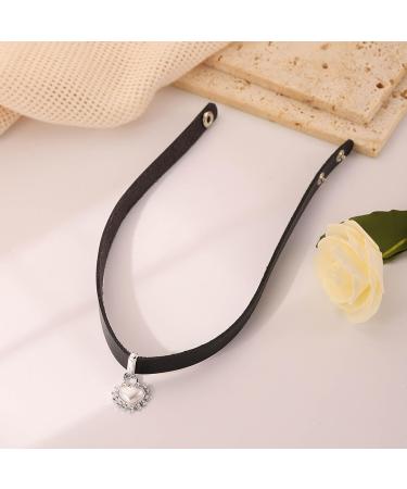 Shop Oralgos Trendy Black Heart-Shaped Trailer Necklace | Stylish Metal Heart Follower for Daily Wear - International Shipping Available - Buy Online on GoSupps.com