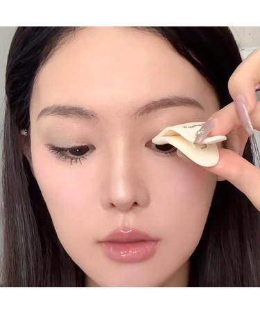 Frifer Eyelash Applying Tool | False Eyelash Applicator Clip | Makeup Artist Helper Lashes Artifact for Women Beginner Makeup - Buy Online on GoSupps.com