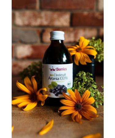 Buy Organic Bio Aronia Juice 6 Pack (6x250ml) - 100% Cold-Pressed No Additives Vegan - Berrieska  - Buy Online on GoSupps.com
