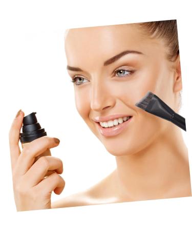 1 Pc 3D Contouring Makeup Brush - Black Foundation Brush with Wooden Handle | International Shipping Available - Buy Online on GoSupps.com