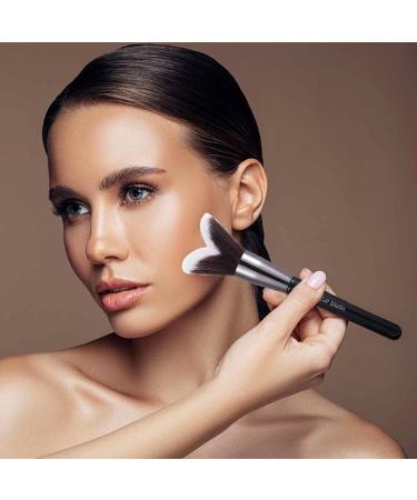 Angled Concealer Foundation Makeup Brush - Creative Design Jawlines Brushes - Professional Contou Concealer Foundation Brush for Cheek Forehead Jaw Nose - Buy Online on GoSupps.com