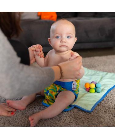 Close Pop-in Premium Bamboo Fabric Diaper | Birth to Potty | Safe Closure - Parrot Design | International Shipping - Buy Online on GoSupps.com