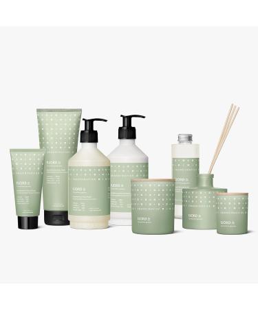Skandinavisk FJORD Organic Body Wash. Fragrance Notes: Apple and Pear Blossom Orchard Fruits and Redcurrants. Vegan formula. 225 ml - Buy Online on GoSupps.com