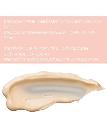 Valquer Facial-Corporal Carrot Moisturizing Sun Milk Bronzing SPF10-500ml - Buy Online on GoSupps.com