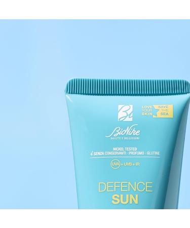 BioNike Defence Sun Sunscreen for Face and Body Mineral SPF 30 for Sensitive Skin and Light Phototypes Protective and Antioxidant Action Waterproof and Non-Sticky 100 ml - Buy Online on GoSupps.com