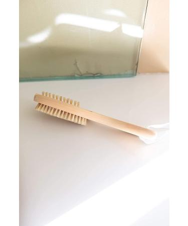 GranNaturals Wooden Nail Brush - Nail Cleaner Tool for Fingernail & Toenail, Thick Bristles & Wood Handle - Manicure Pedicure Supplies - Buy Online on GoSupps.com