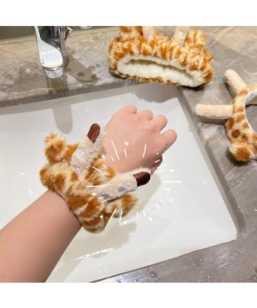 FOMIYES Face Wash Headband: Giraffe Headband with 2 Wristbands - Animal Spa Makeup Headband Wristbands Set Women Cosmetic Headwrap for Spa Yoga Makeup Washing Face - Buy Online on GoSupps.com