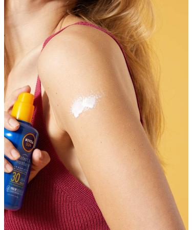 Nivea Sun Protect & Hydrate Spray SPF30 200ml - Ultimate Sun Protection - Buy Online on GoSupps.com