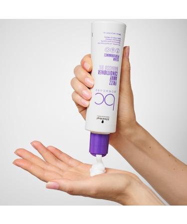 Schwarzkopf Professional Bonacure Frizz Away Conditioner Frizzy Hair Vegan Care Complex With Babassu Oil Anti-Humidity Effect Softening Detangling Better Manageability 200 ml - Buy Online on GoSupps.com