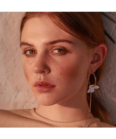 ROPALIA Freckle Pen - Long-Lasting Waterproof Makeup for Effortless Sunkissed Skin | 2 Colors Available - Natural Lifelike Fake Freckles Pen in A1 Soft Brown - Buy Online on GoSupps.com