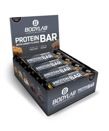 BODYLAB24 Crispy protein bar 12 x 65g protein bar with 27g protein per bar low-sugar fitness snack crispy protein bar with many fiber banana caramel banana caramel 12 pieces (1 Pack)