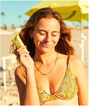 Sun Bum Original Glow Sunscreen SPF 30 Bright Daily Sunscreen Broad Spectrum UVA/UVB Protection 60 ml - Buy Online on GoSupps.com