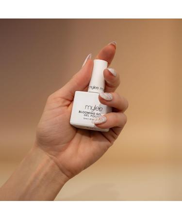 Mylee Blooming Gel 15ml Spreads Gel Polish for Watercolour Nail Art including Marble Tortoiseshell & Floral Effects UV/LED Soak-Off Manicure for Salon & Home Use - Long Lasting & Easy to Apply - Buy Online on GoSupps.com