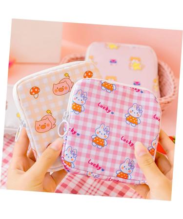 Compact Period Storage: Healeved 20 STK Aunt Towel & Tampon Holder - Travel-Friendly Hygiene Bag for Teens - Buy Online on GoSupps.com