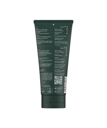 lavera Men sensitiv 3in1 Shower Gel - refreshing & revitalising - for sensitive skin - organic bamboo & organic aloe vera - vegan - natural cosmetics - 200 ml - Buy Online on GoSupps.com