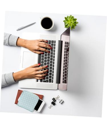 Gleavi Aunt Towel Storage Bag - Oxford Fabric Holder for Menstrual Pillows & Pads | Travel Bag for Teen Girls & Women - Buy Online on GoSupps.com