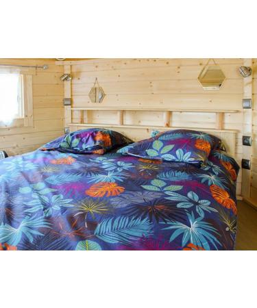 Smartbox - Gift Box - 3 Unusual Days with Family with Canoeing and Gourmet Basket near La Rochelle - 3 Unusual Days with Family with Canoeing and Gourmet Basket near La Rochelle - Buy Online on GoSupps.com