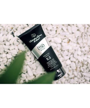 DSD de Luxe Dixidox Steel & Silk Treatment Mask 200 ml - Revitalize Your Hair | International Shipping Available - Buy Online on GoSupps.com