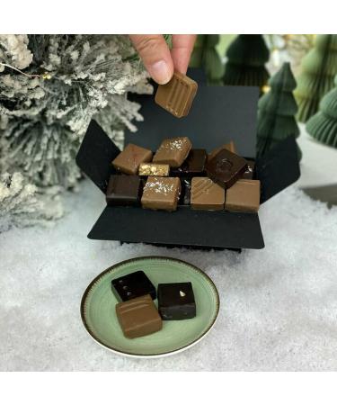 chocodic Christmas Chocolate Ballotin - Handmade Chocolate (Version 1 kg approx. 130 chocolates)