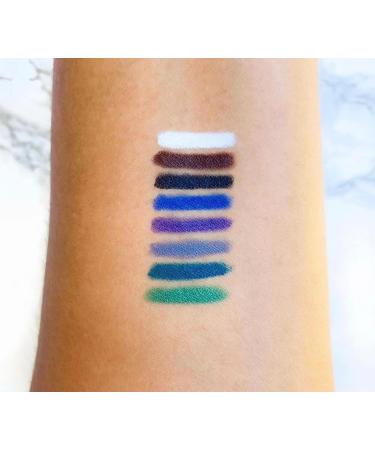 ZUZU LUXE Eye Defining Pencil (Iguana- Grass Green) - Jojoba Seed Oil Infused Eyeliner | Smooth, Defined Eyes | Natural, Paraben-Free, Vegan | 0.04 oz - Buy Online on GoSupps.com