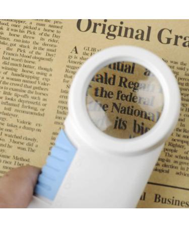 Portable Magnifier with LED Light Handheld Illuminated Reading Book Newspaper 6X Made in China - Buy Online on GoSupps.com