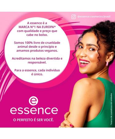 Buy ESSENCE Disney Mickey & Friends Eyeshadow Brush | International Shipping - Shop Now! - Buy Online on GoSupps.com