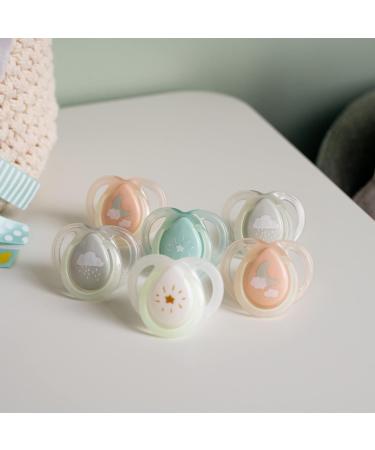 Tommee Tippee Nighttime soother 0-6months 6 pack of glow in the dark soothers with symmetrical silicone baglet Pink Night - Buy Online on GoSupps.com
