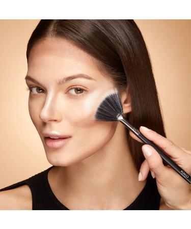 KIKO Milano Face 12 Powder Fan Brush - Synthetic Bristles for Perfect Powder Application | International Shipping Available - Buy Online on GoSupps.com