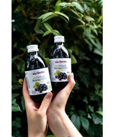 Buy Organic Bio Aronia Juice 6 Pack (6x250ml) - 100% Cold-Pressed No Additives Vegan - Berrieska  - Buy Online on GoSupps.com